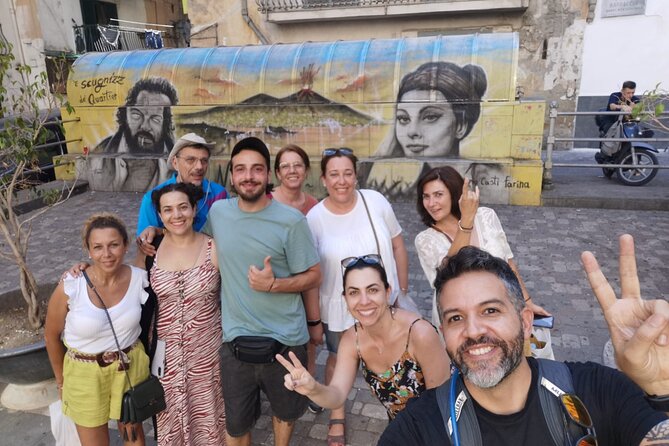 Spanish Quarters, to discover folklore, artisans and local life - Entering Naples through the Quartieri Spagnoli