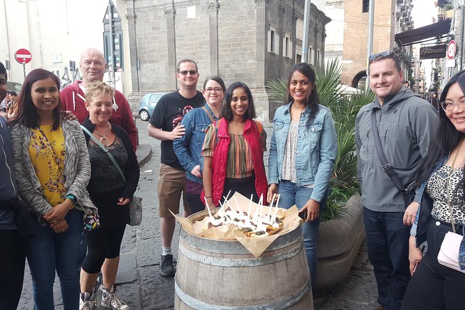 Tasty Naples Street Food Tour of MustEat Gourmet Specialties and MustSee Sites - Why this Naples food walk works well