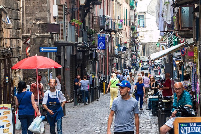 The best of Naples 2 hour private walking tour - Starting at Piazza del Gesù Nuovo