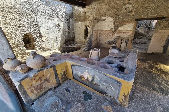 The charm of Pompeii and Herculaneum.Private Tour with Official Guide - The train from Pompeii to Herculaneum