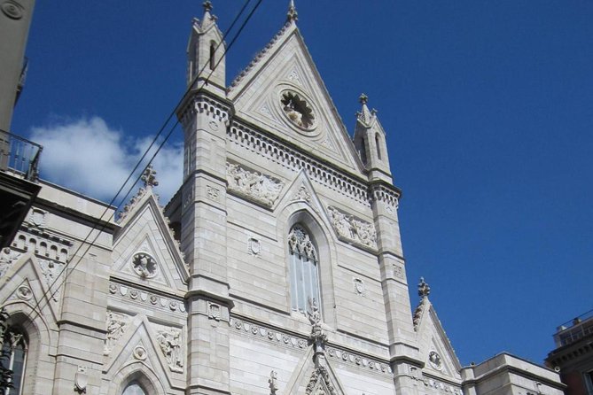 The Greatest Walking Tour of Naples: 4h with an Expert Guide - Guides, language, and the value of private attention