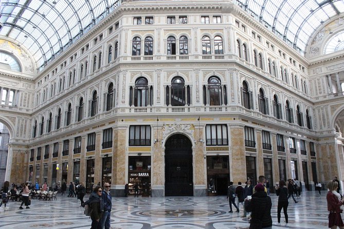The Origins Of Naples. Unique private tour of the monumental area - Piazza Municipio and Maschio Angioino