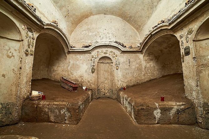 The Skull with the Ears: the Cult of the Dead in the Church of S. Luciella - What you see inside the church and below it