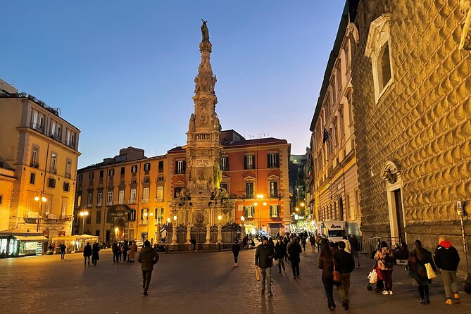 The soul and taste of Naples - A Naples walk built around people, food, and place