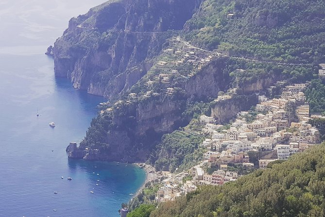 TOUR : EXCLUSIVE AMALFI COAST : Positano Sorrento Pompeii - Should you book this Naples tour?