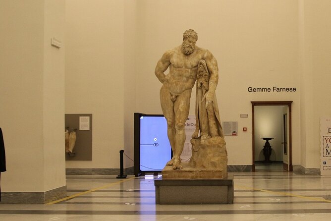 Tour in the National Archaeological Museum of Naples with an archaeologist - The Farnese Collection and its giant sculptures