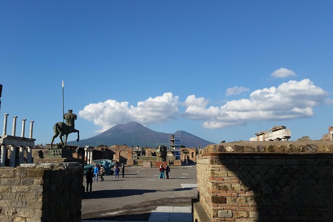 Tour in the ruins of Pompeii with an archaeologist - What makes Ilaria’s approach useful