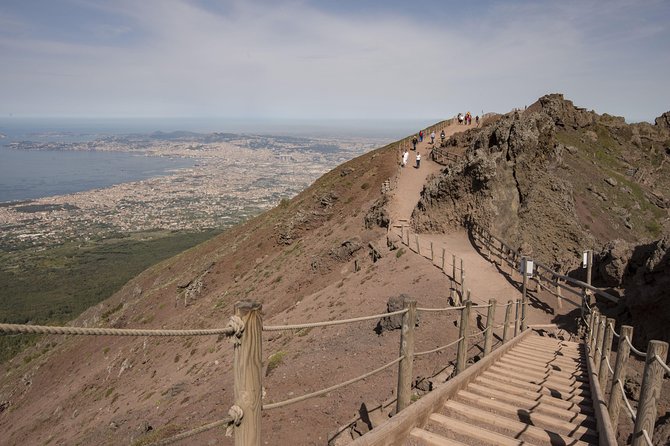 Tour of Mt. Vesuvius+Sorrento+Pompeii (Full Day) - What the private car changes