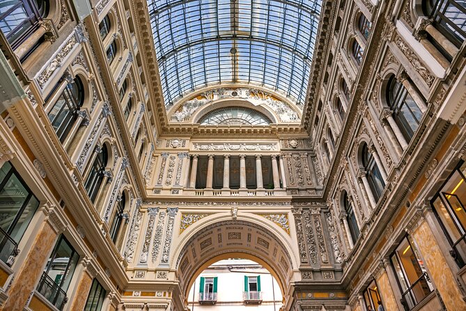 Tour of Naples and his Idol Diego Armando Maradona - Galleria Umberto I and Naples in public
