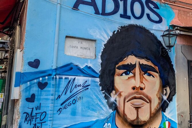 Tour of Naples and his Idol Diego Armando Maradona - Entering the Quartieri Spagnoli