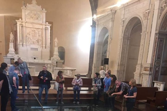 Tour of the Greek-roman Naples with an archaeologist - Pietrasanta and the ancient aqueduct
