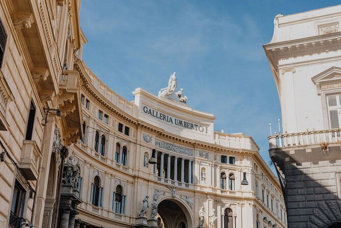 Tour of the Monumental Naples with an art expert - The Neptune Fountain and Piazza Municipio