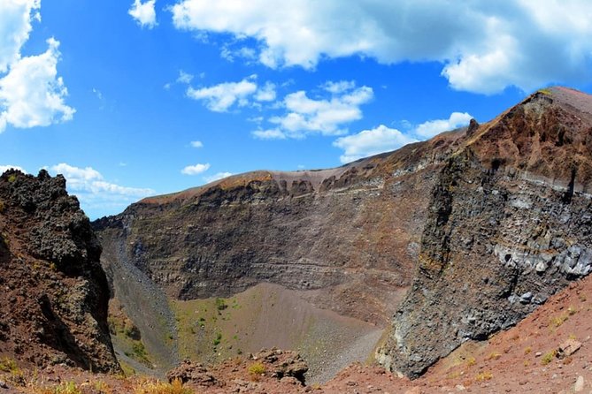 Tour on Vesuvius with wine tasting - Why this Naples tour works