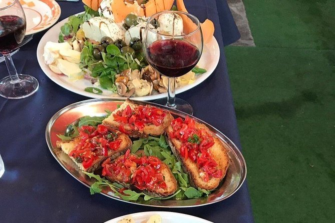Traditional Neapolitan Dinner in Pompei - Villa Franca - Family Restourant - A family dinner after Pompeii’s ruins
