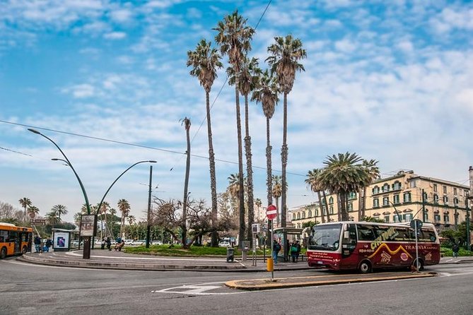 Tramvia Napoli: Easy Drop-On Drop-Off Tour to Explore Naples - The guide, language choices, and onboard comfort