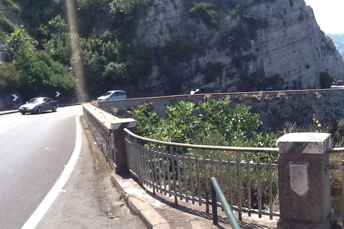 Transfer from Naples to Maiori or Maiori to Naples - A closer look at the vehicle and group size
