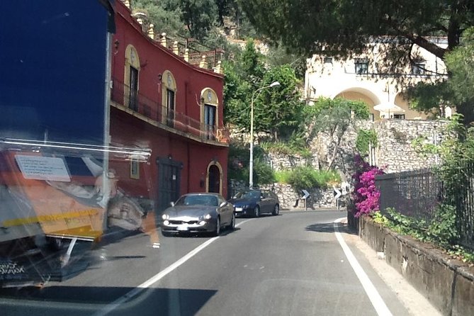 Transfer from Naples to Maiori or Maiori to Naples - What happens at pickup in Naples