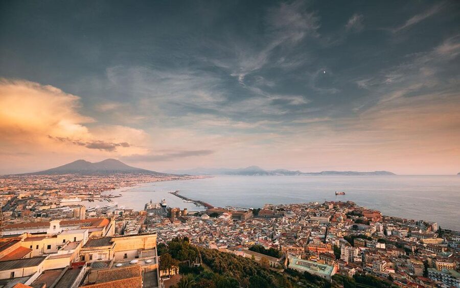Transfer from Positano to Naples & 2hr stop at Pompeii site - Choosing between a driver and a Pompeii guide