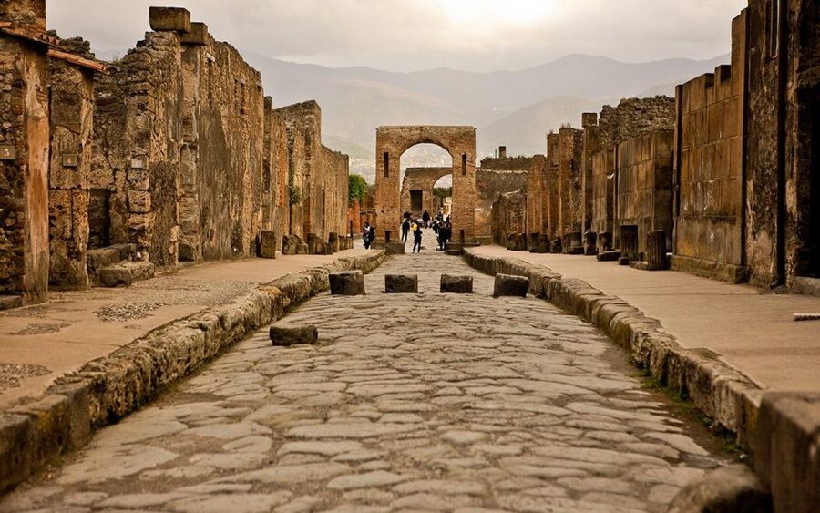 Transfer from Sorrento to Naples & 2hr stop at Pompeii site - Continuing from Pompeii to Naples