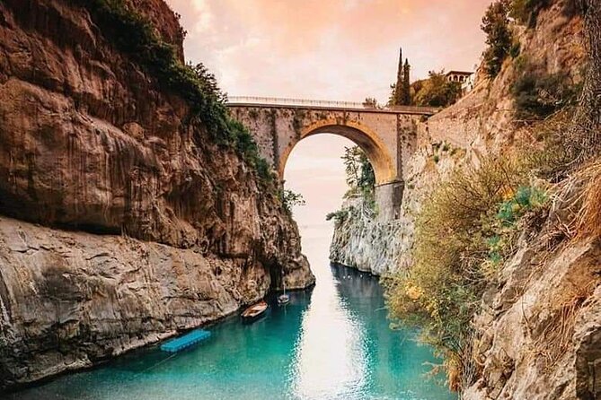 Transfer Naples Praiano or vice versa - Why a private Naples to Praiano transfer can save your day