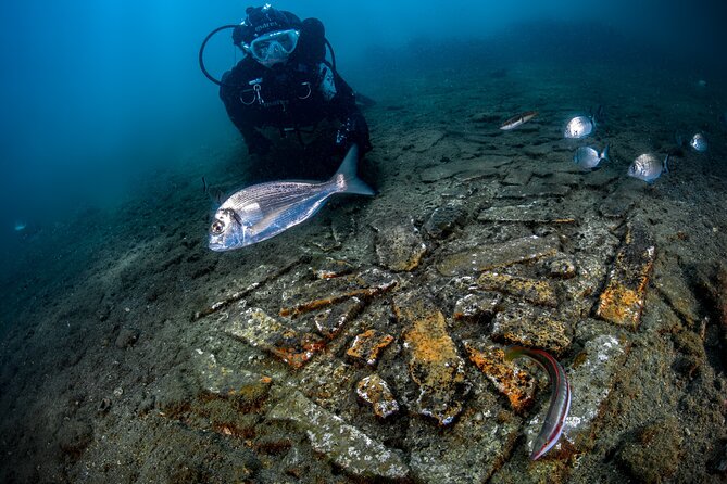 Try Scuba Diving and Underwater Roman Ruins in Baia from Naples - Who will enjoy this most