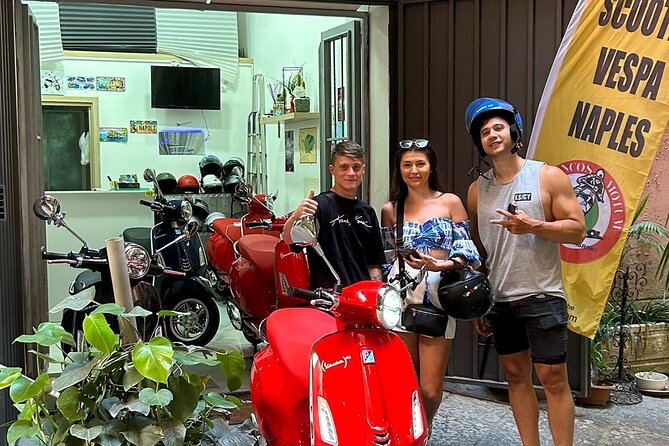 Vespa Naples rental - Ciro’s hands-on help when plans change