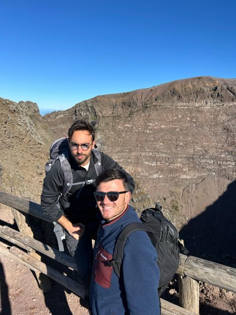 Vesuvio: 3h trekking tour with volcanological guide - The Gulf of Naples from the southern viewpoint