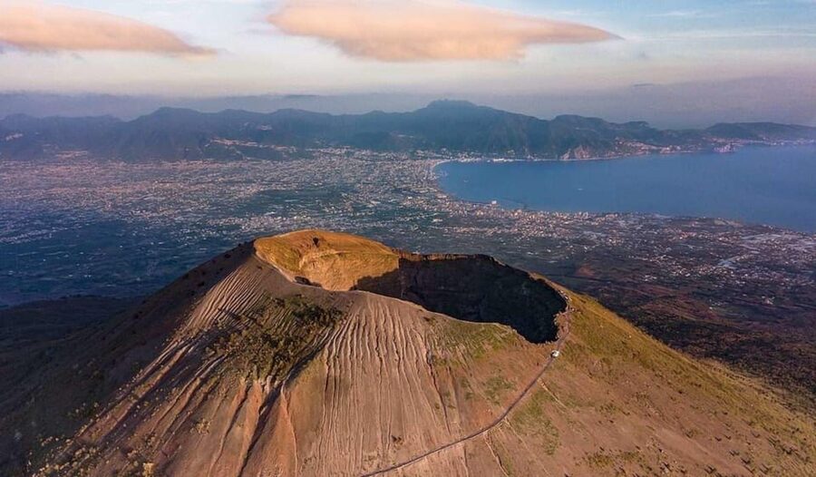 Vesuvius National Park Skip-the-Line Ticket - Reaching the volcano by car