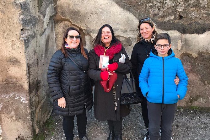 Visit Pompeii with an expert professional guide (2/3 hours) - Homes, shops, and the ordinary side of Pompeii
