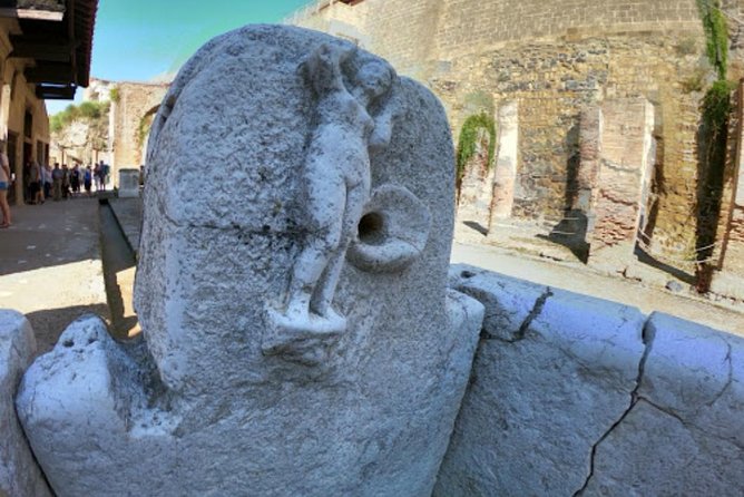Visit to the archaeological park of Herculaneum - The private-car price and who gets good value