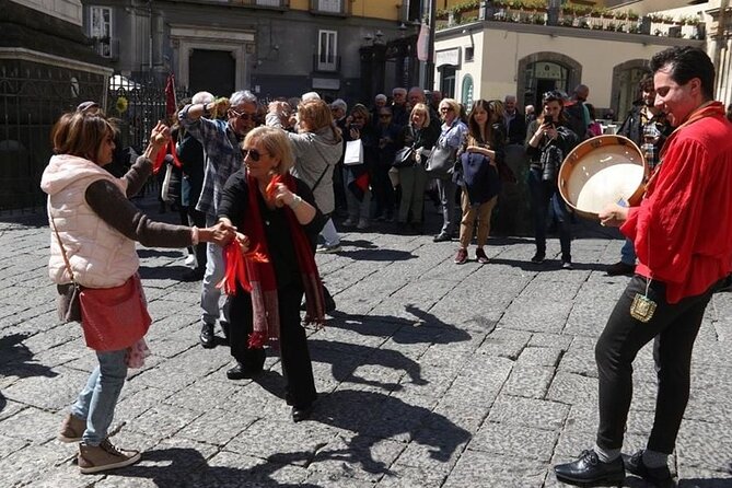 Walking Tour of Naples with Traditional Music - Via dei Tribunali and the Greek-Roman street plan